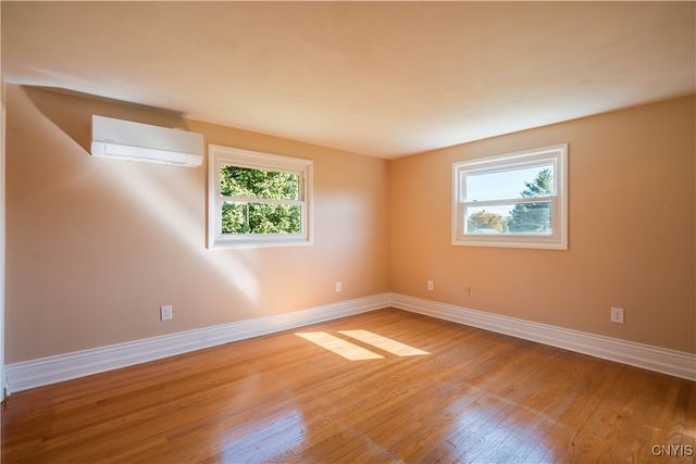 8810 Seneca Avenue, Cicero, NY 13039
