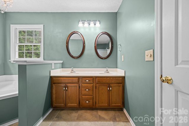 7600 Sedgewick Ridge Road, Lewisville, NC 27023