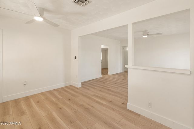 1407 E MOUNTAIN VIEW Road, Phoenix, AZ 85020