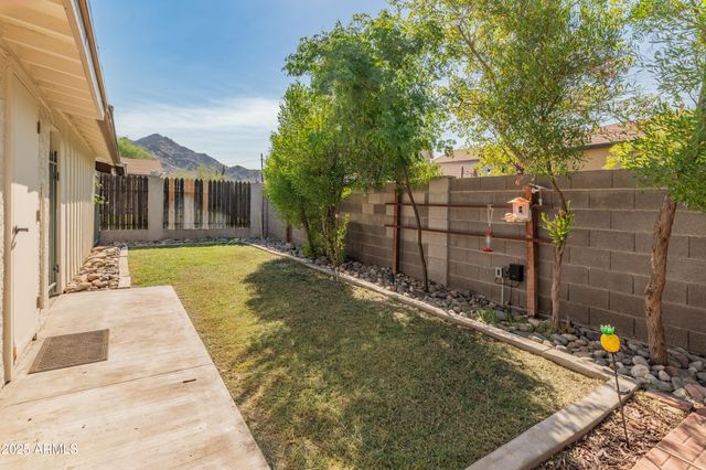 1407 E MOUNTAIN VIEW Road, Phoenix, AZ 85020