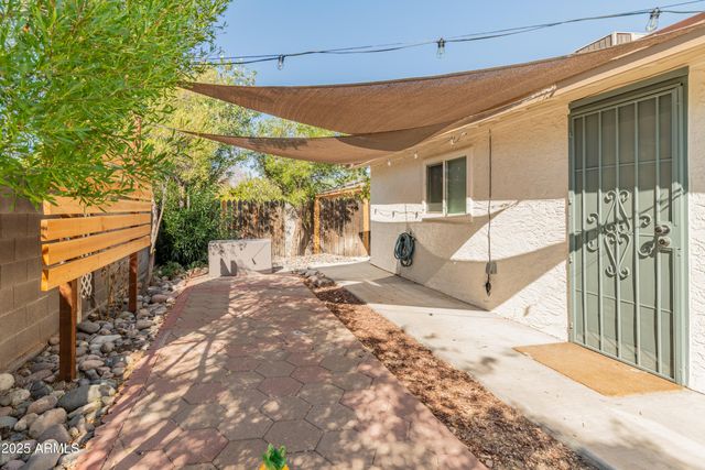 1407 E MOUNTAIN VIEW Road, Phoenix, AZ 85020