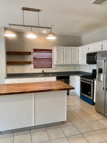 12721 COZY CREEK Drive, El Paso, TX 79938