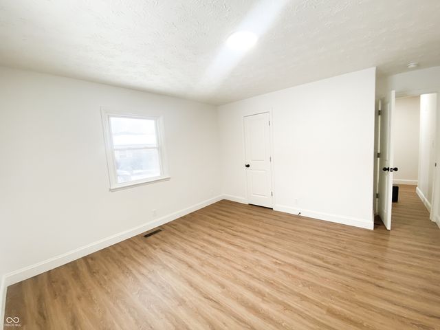 1975 S Bolton Avenue, Indianapolis, IN 46203