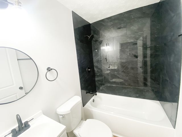 1975 S Bolton Avenue, Indianapolis, IN 46203