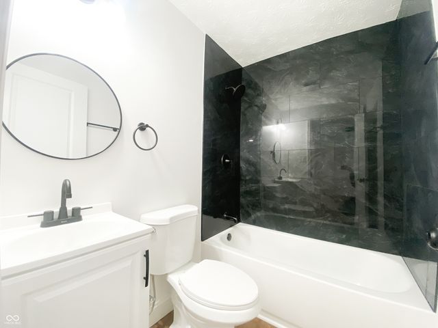 1975 S Bolton Avenue, Indianapolis, IN 46203