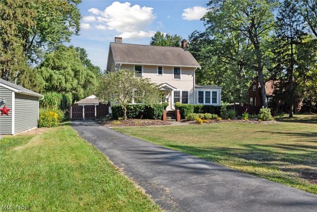 23052 Mastick Road, North Olmsted, OH 44070