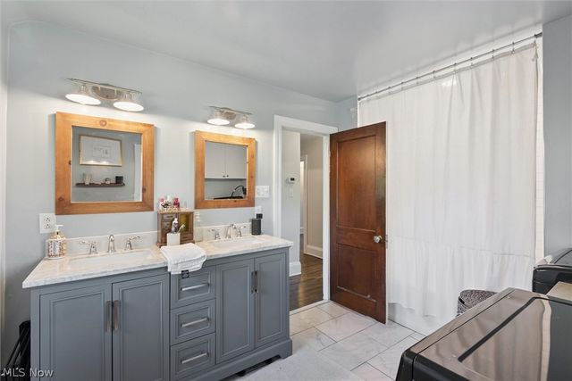 23052 Mastick Road, North Olmsted, OH 44070