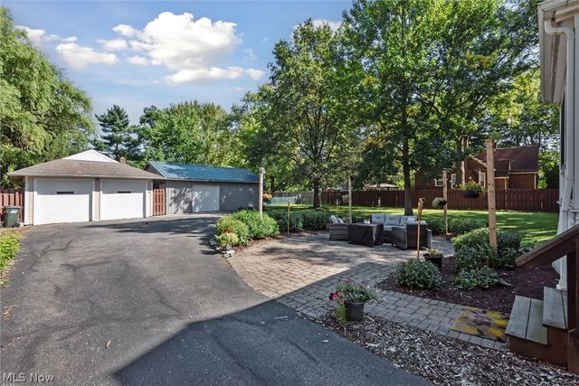 23052 Mastick Road, North Olmsted, OH 44070