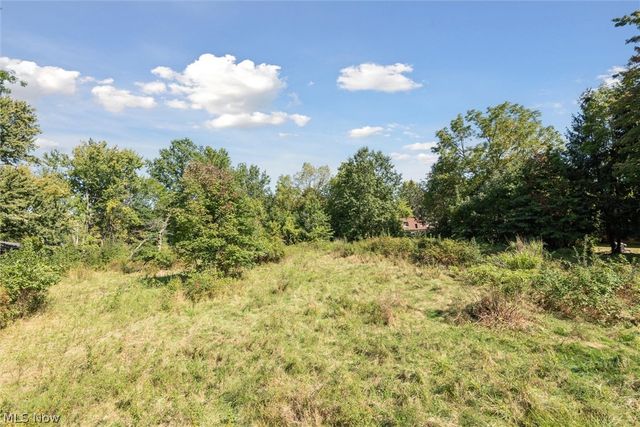 23052 Mastick Road, North Olmsted, OH 44070