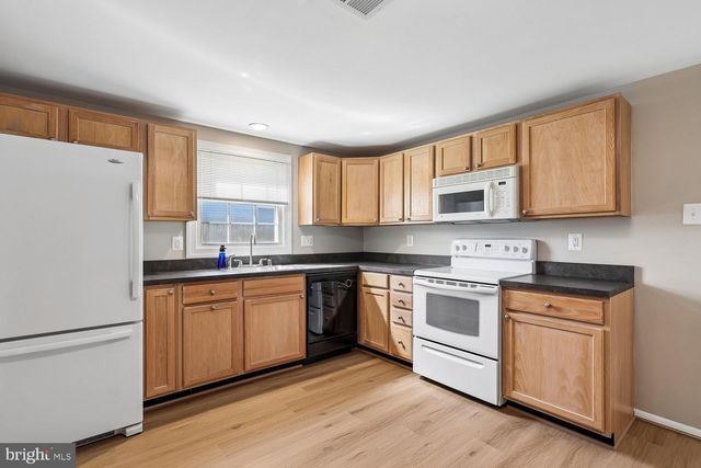 2423 FLOWERING TREE LN, Gambrills, MD 21054