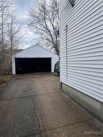 236 Callodine Avenue, Amherst, NY 14226