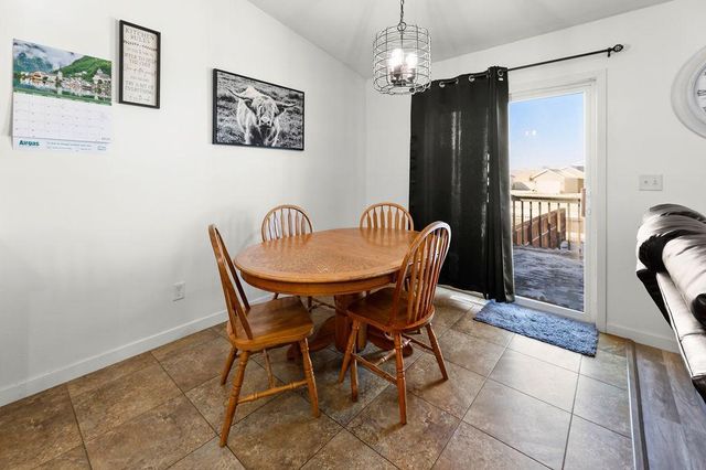 1101 39th Avenue S, Moorhead, MN 56560