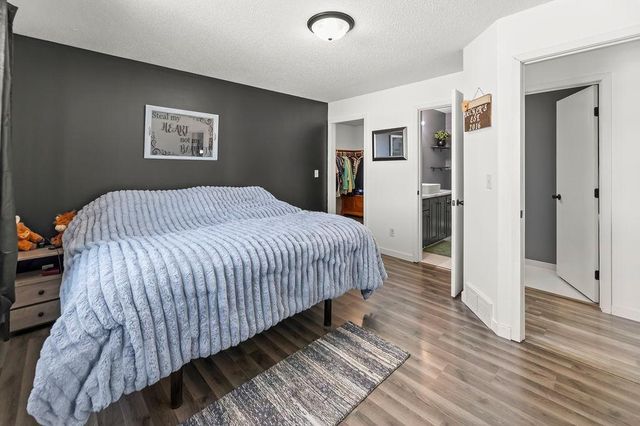 1101 39th Avenue S, Moorhead, MN 56560