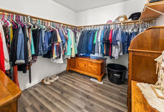 1101 39th Avenue S, Moorhead, MN 56560