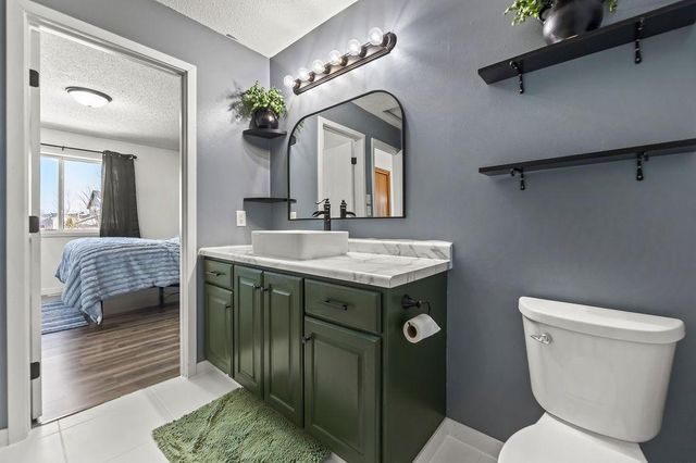 1101 39th Avenue S, Moorhead, MN 56560