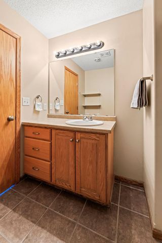 1101 39th Avenue S, Moorhead, MN 56560