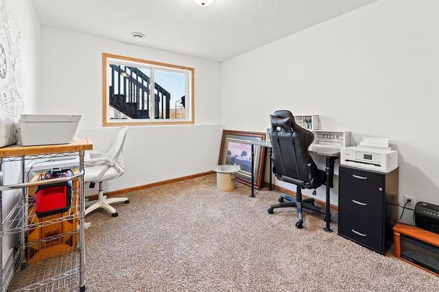 1101 39th Avenue S, Moorhead, MN 56560