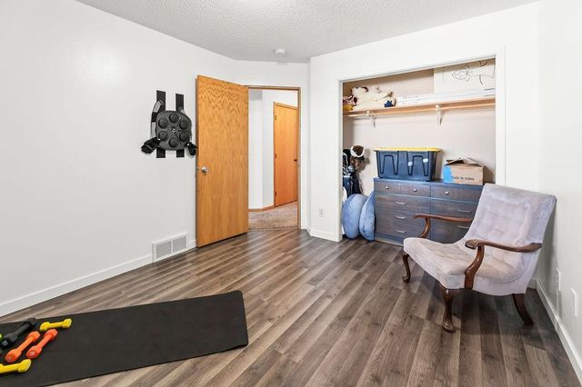 1101 39th Avenue S, Moorhead, MN 56560