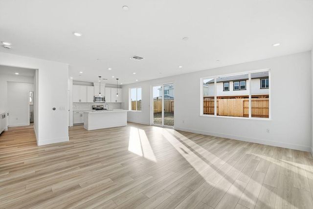 7776 Sikh Ct, Sacramento, CA 95829