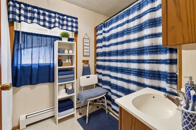 138 Fremont St, Taunton, MA 02780