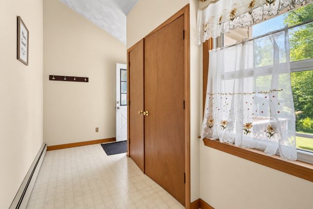138 Fremont St, Taunton, MA 02780