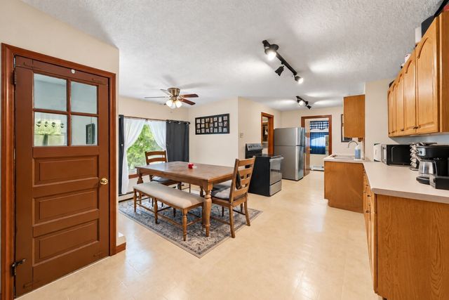 138 Fremont St, Taunton, MA 02780