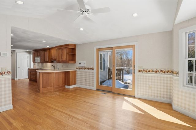 26 Monroe Street, Shrewsbury, MA 01545