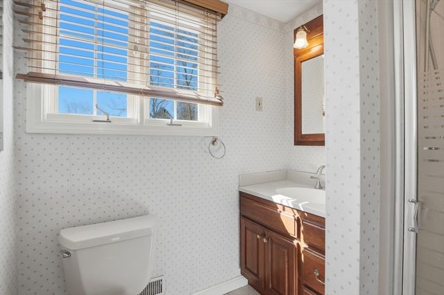 26 Monroe Street, Shrewsbury, MA 01545