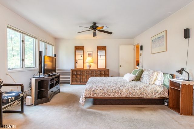 49 Hope Rd, Liberty Twp., NJ 07838