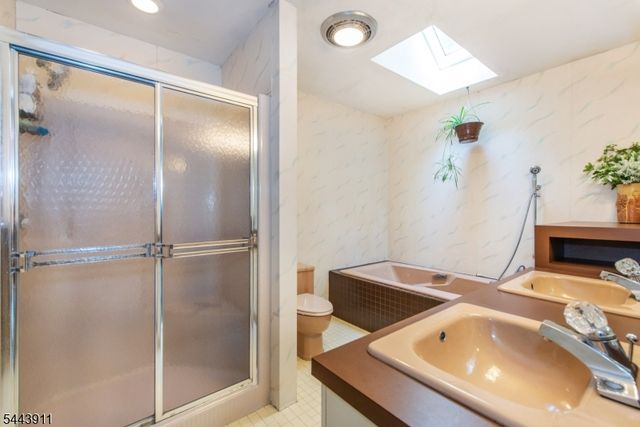 49 Hope Rd, Liberty Twp., NJ 07838