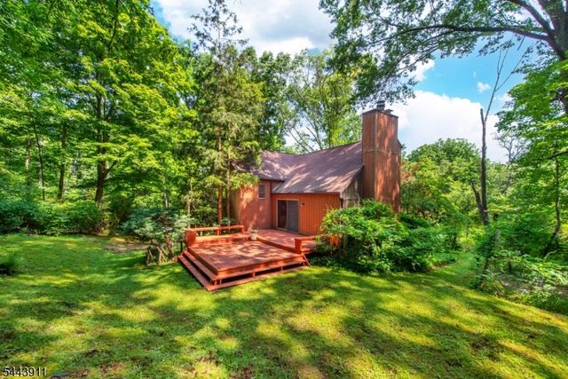 49 Hope Rd, Liberty Twp., NJ 07838