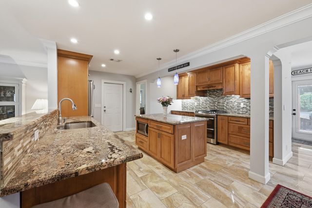 1140 Morse Boulevard, Singer Island, FL 33404