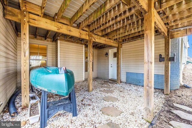 2930 MILL ISLAND PKWY, Frederick, MD 21701