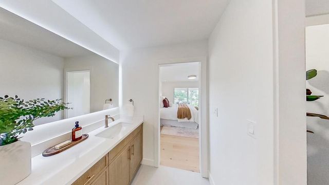 1100 Greenbrier Road, San Carlos, CA 94070
