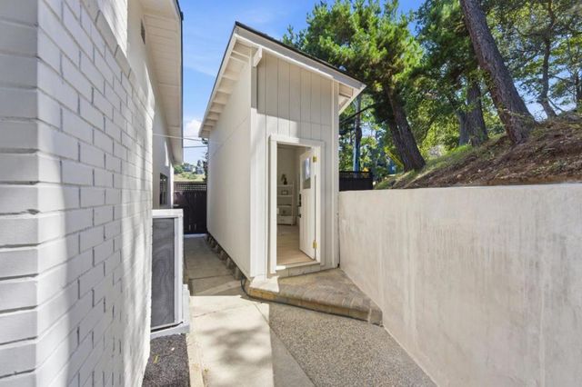1100 Greenbrier Road, San Carlos, CA 94070