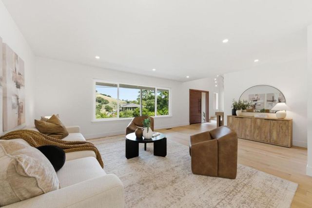 1100 Greenbrier Road, San Carlos, CA 94070