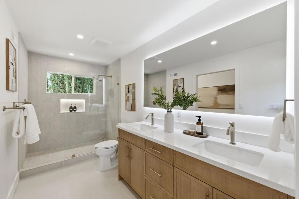 Image 21 of property listing at 1100 Greenbrier Road, San Carlos, CA 94070