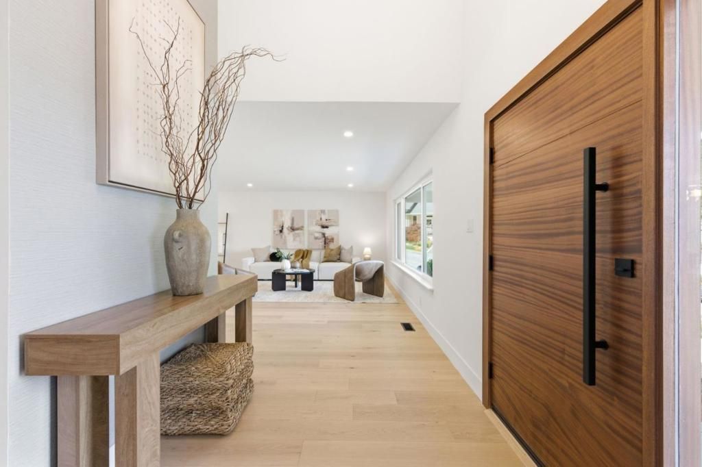 Image 3 of property listing at 1100 Greenbrier Road, San Carlos, CA 94070