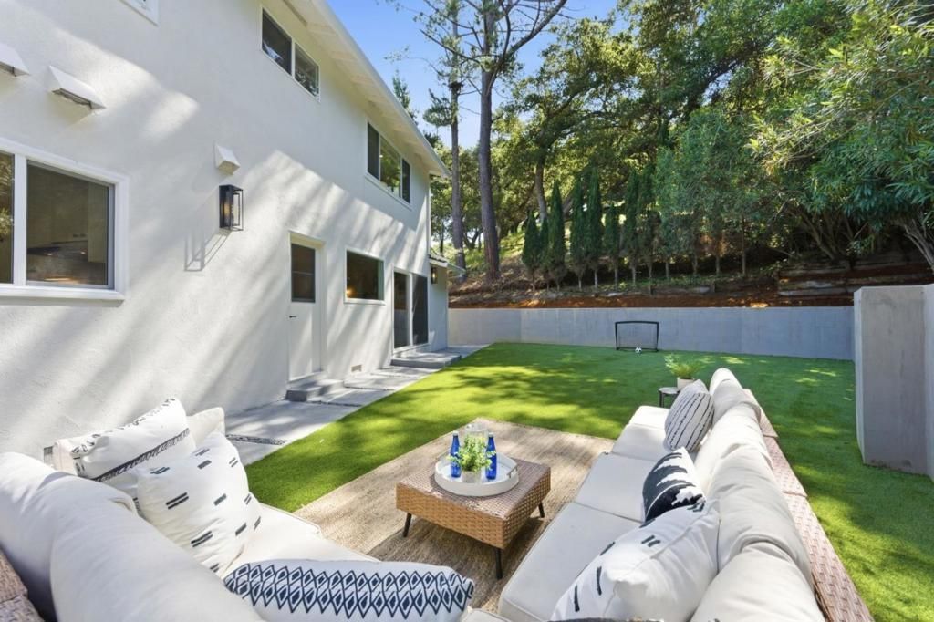 Image 39 of property listing at 1100 Greenbrier Road, San Carlos, CA 94070