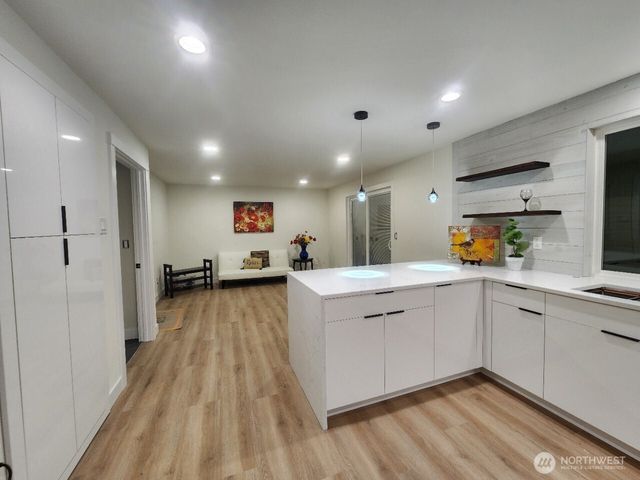 3008 Scenic Drive SE, Auburn, WA 98023