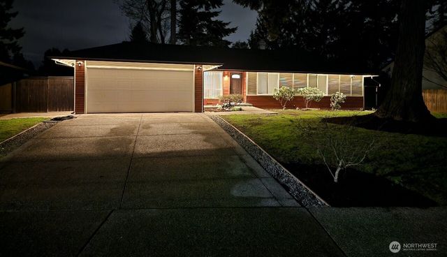 3008 Scenic Drive SE, Auburn, WA 98023