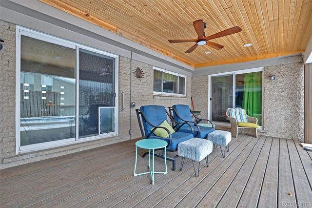 8704 Edna Drive, Warren, MI 48093