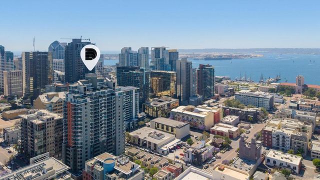 300 W Beech St 1905, San Diego, CA 92101