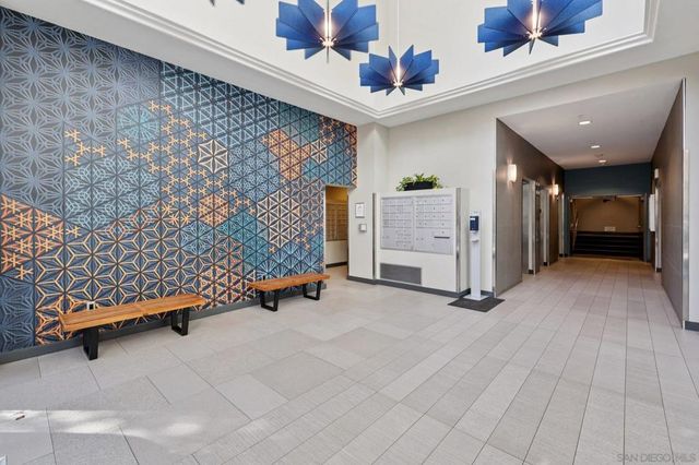 300 W Beech St 1905, San Diego, CA 92101