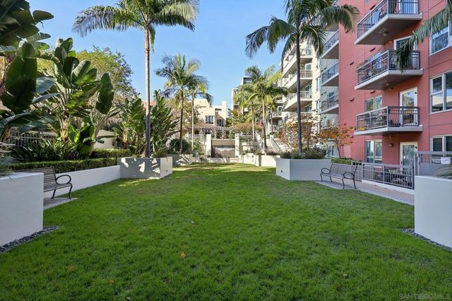 300 W Beech St 1905, San Diego, CA 92101