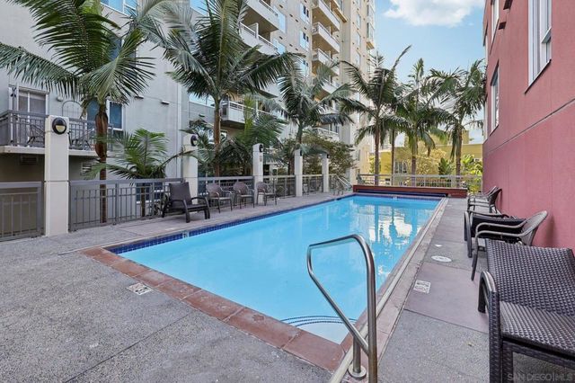 300 W Beech St 1905, San Diego, CA 92101