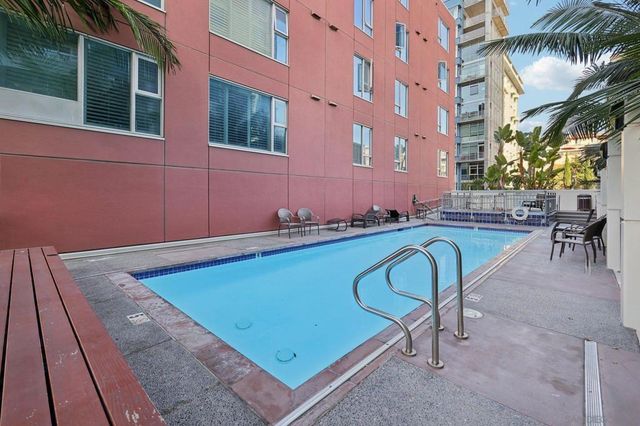 300 W Beech St 1905, San Diego, CA 92101