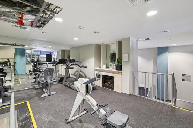 300 W Beech St 1905, San Diego, CA 92101