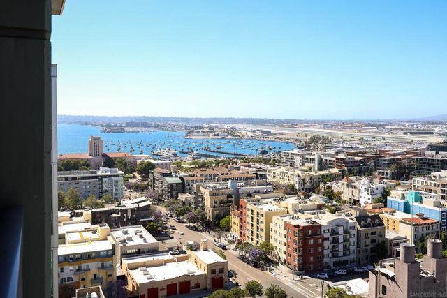 300 W Beech St 1905, San Diego, CA 92101