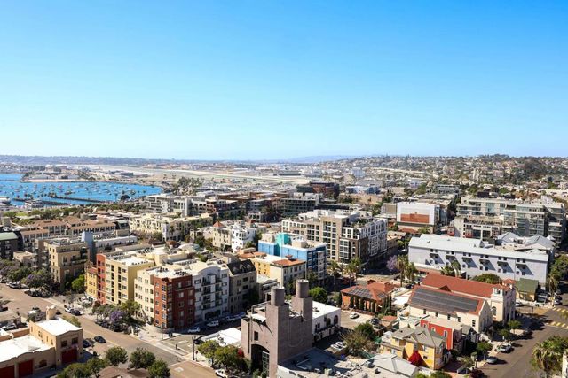 300 W Beech St 1905, San Diego, CA 92101